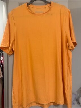 Beyond Yoga Men’s tee